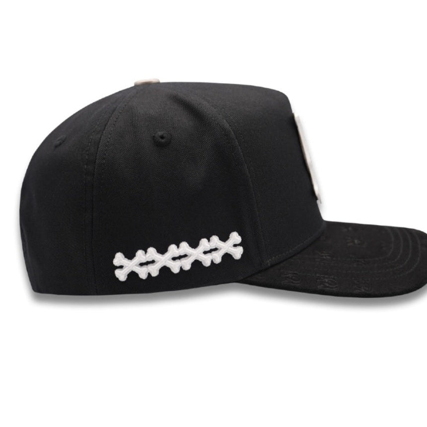 AMR Black White