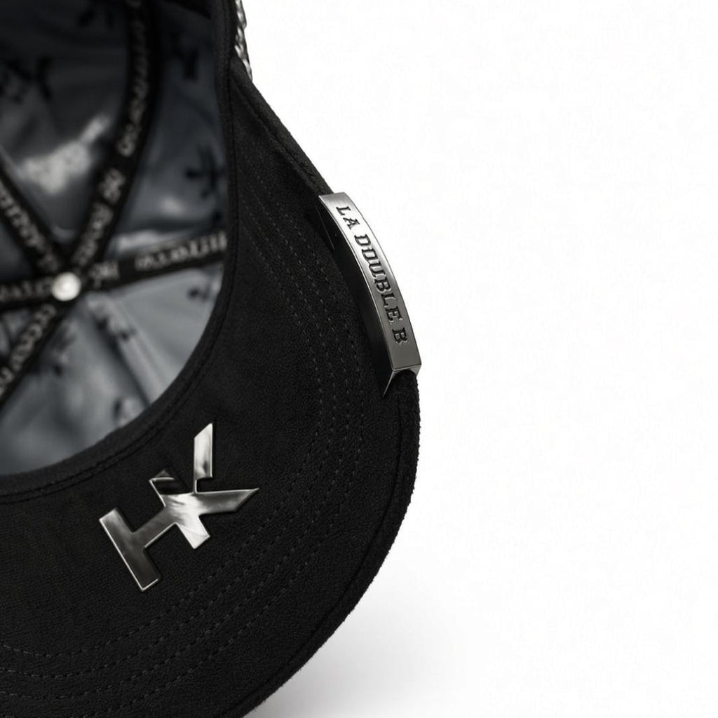 Chrome Bendecido Black